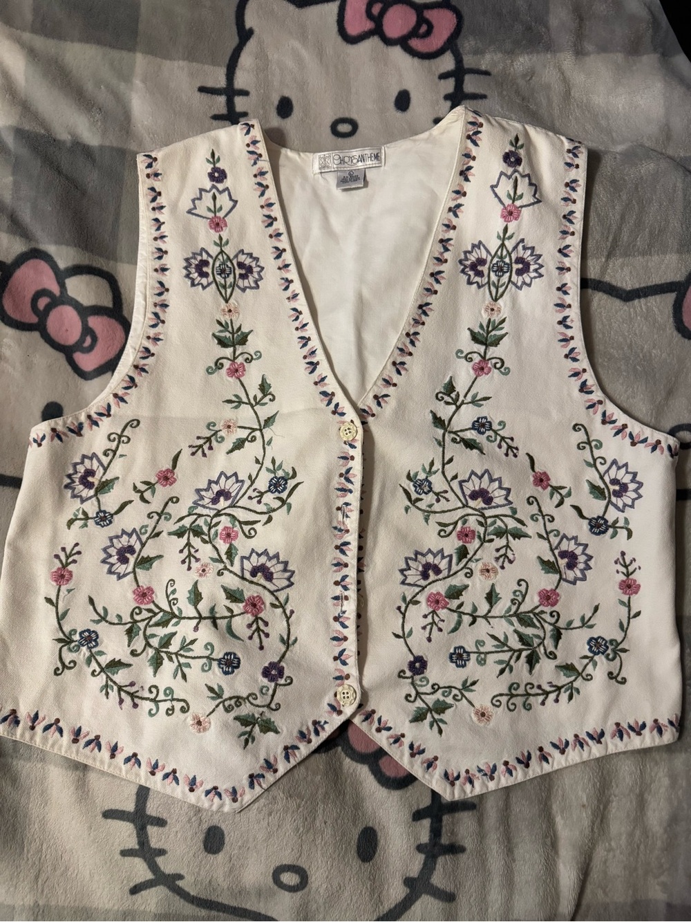 Vintage-Inspired Cream Embroidered Floral Vest